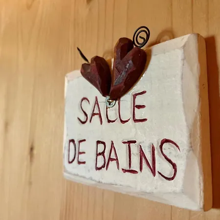 Les Noisetiers * Chatel