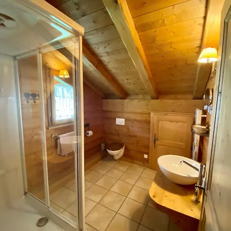 Les Noisetiers Chalet Chatel