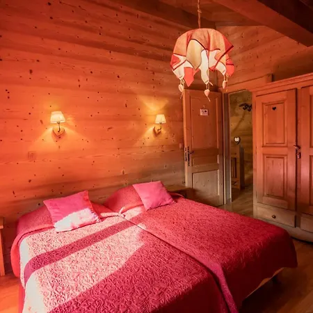 Les Noisetiers Chalet