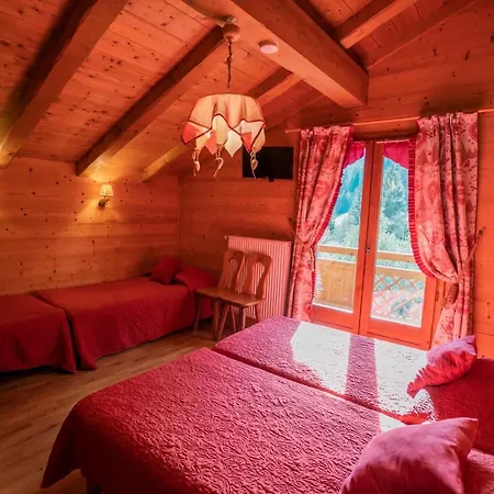 Les Noisetiers Chalet *