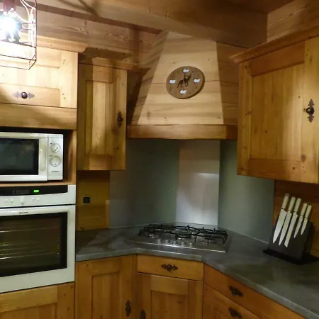 Les Noisetiers 沙泰勒